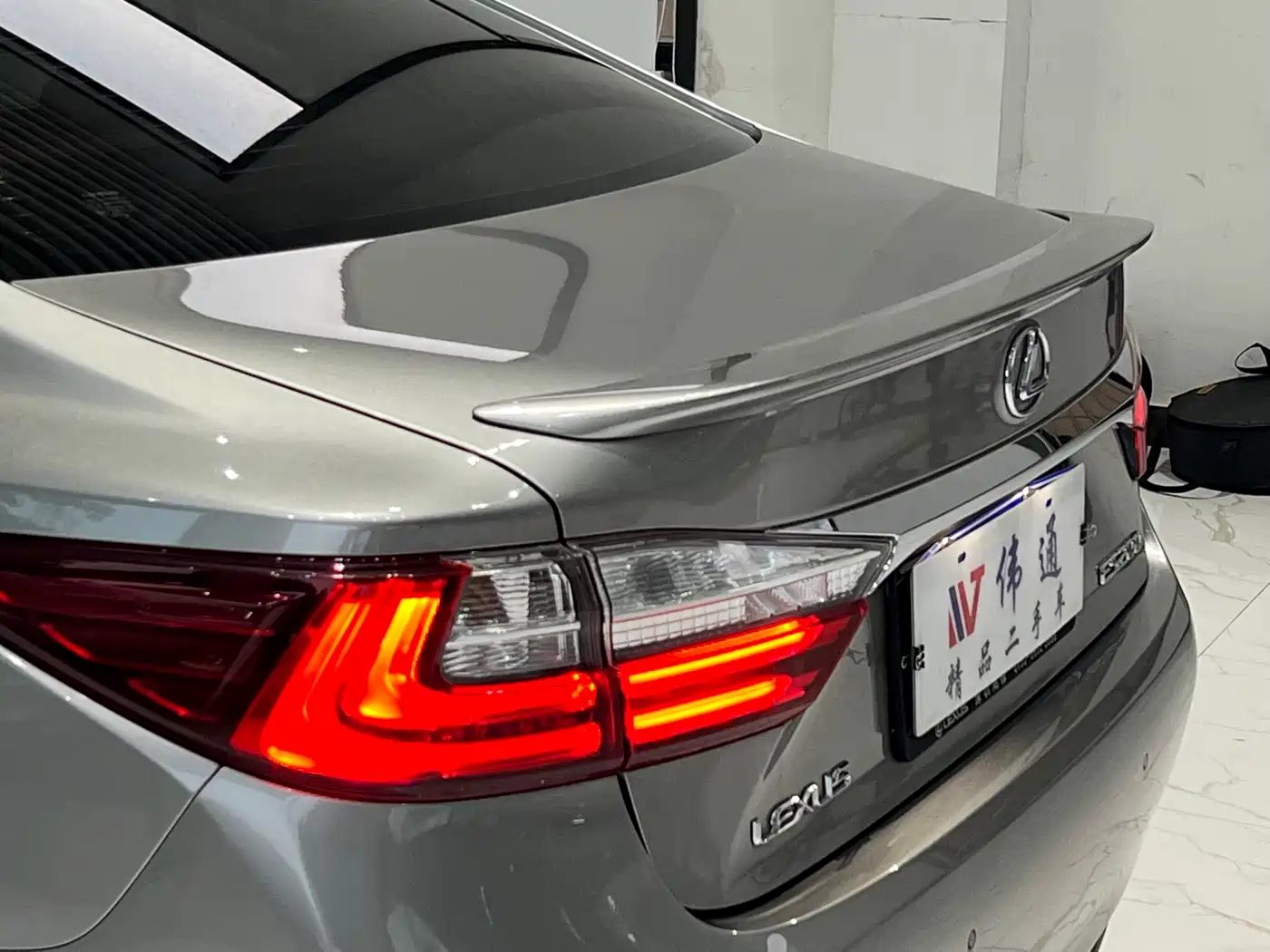 Lexus ES 2015 200 Elite Edition фото 27