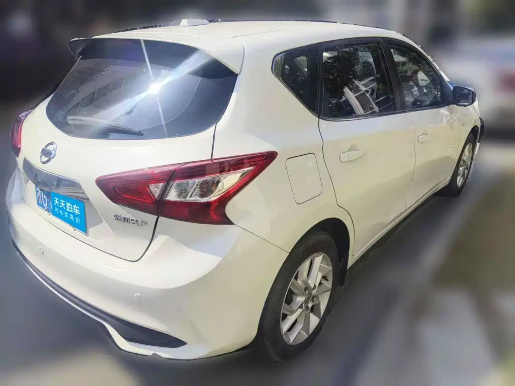 Nissan Tiida 2023 2023 1.6L CVT Cool Motion Edition