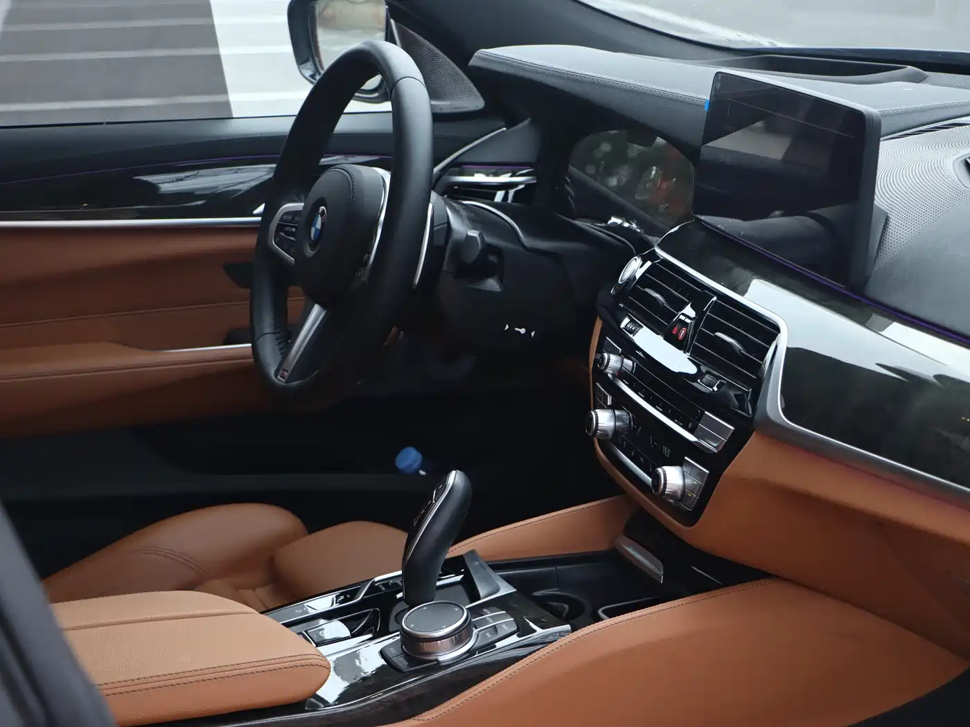 BMW 6 Series GT 2024 630i M Sport Ultimate Package фото 22