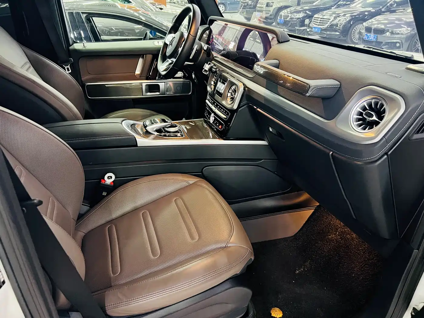 Mercedes-Benz G-Class 2024 G 500 фото 5