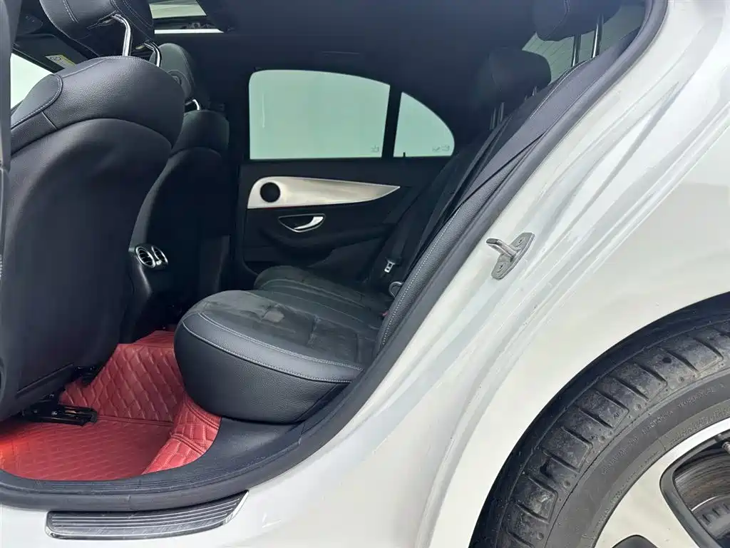 Mercedes-Benz E-Class 2017 E 200 Sport 4MATIC фото 7