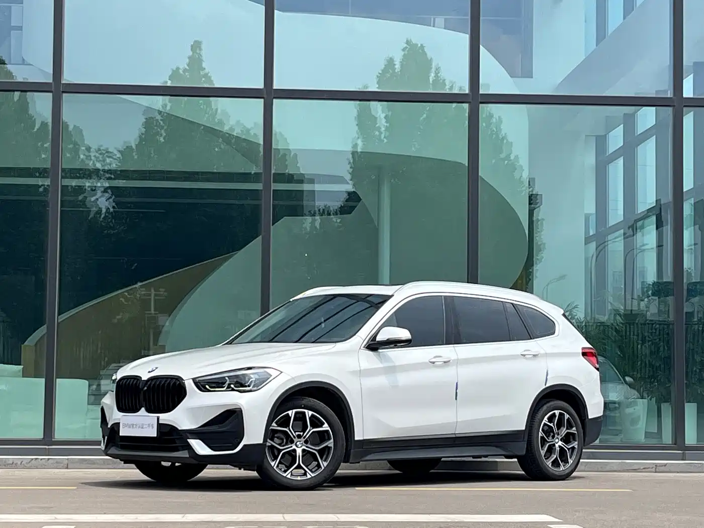 BMW X1 2022 sDrive25Li Leading