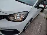 Фото 24 - Honda Fit