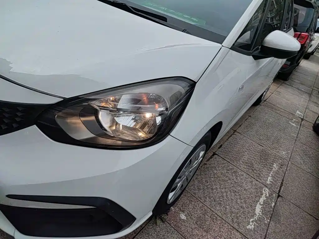 Фото 24 - Honda Fit