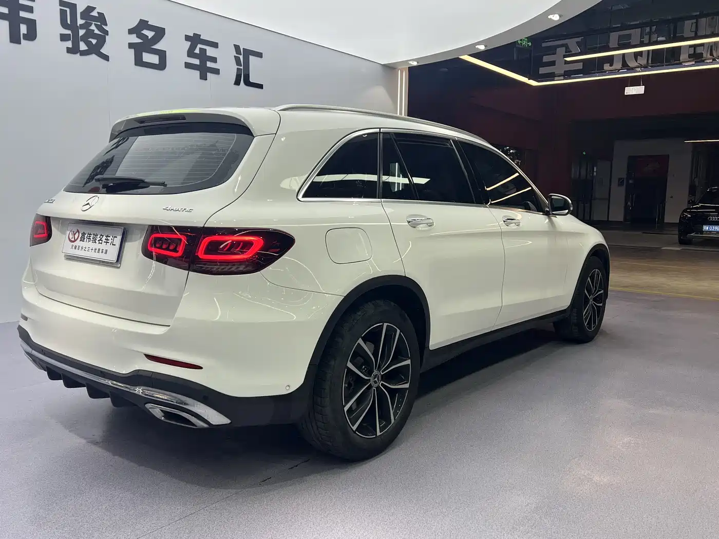 Mercedes-Benz GLC 2022 Model GLC 260 L 4MATIC Luxury Edition фото 14