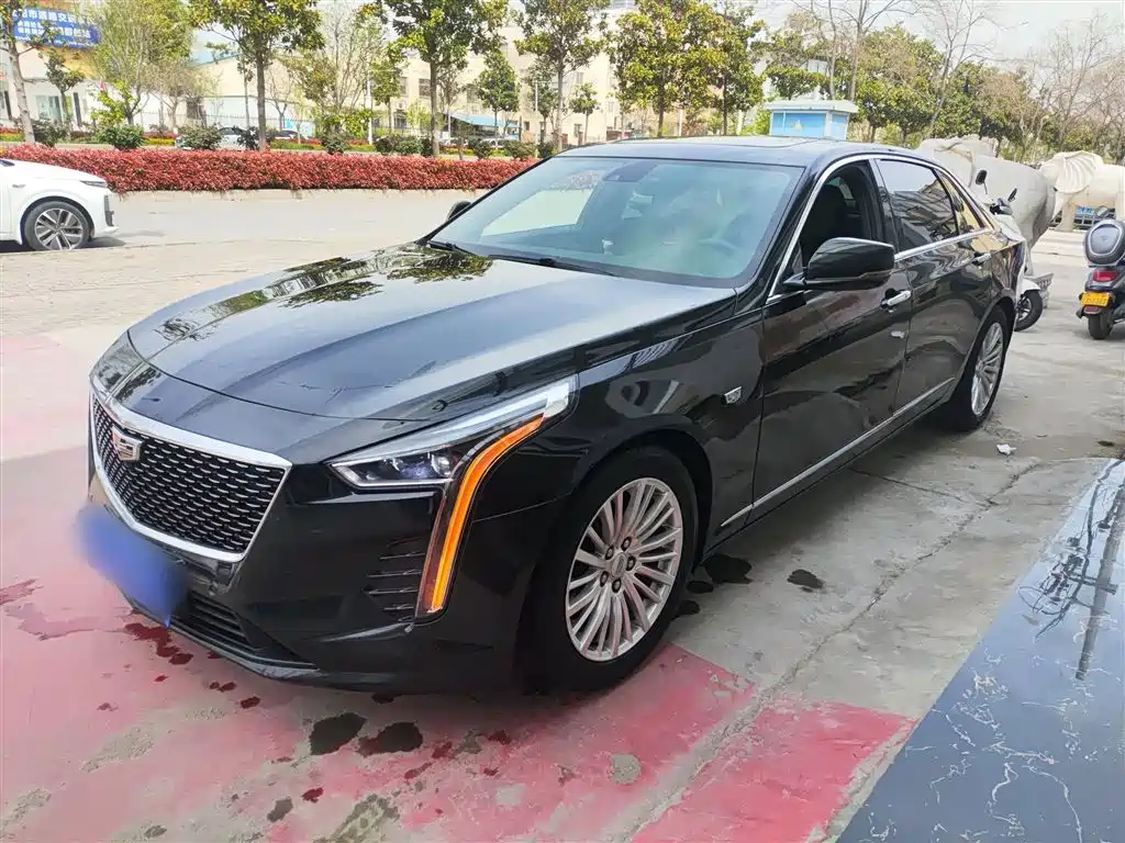 CADILLAC CT6