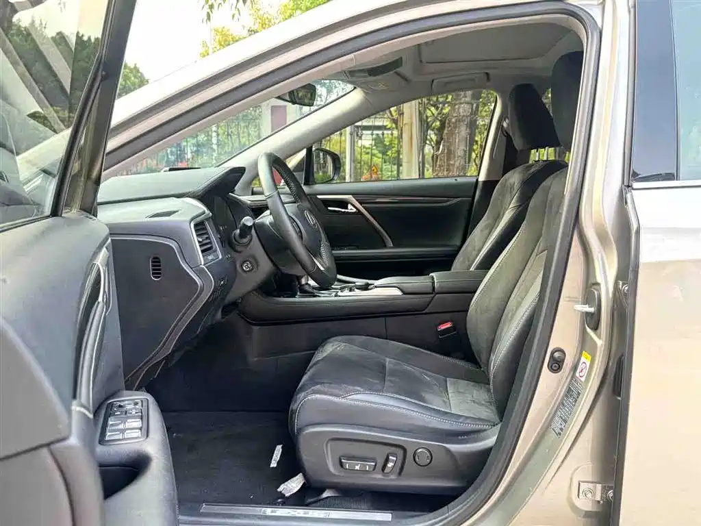LEXUS RX