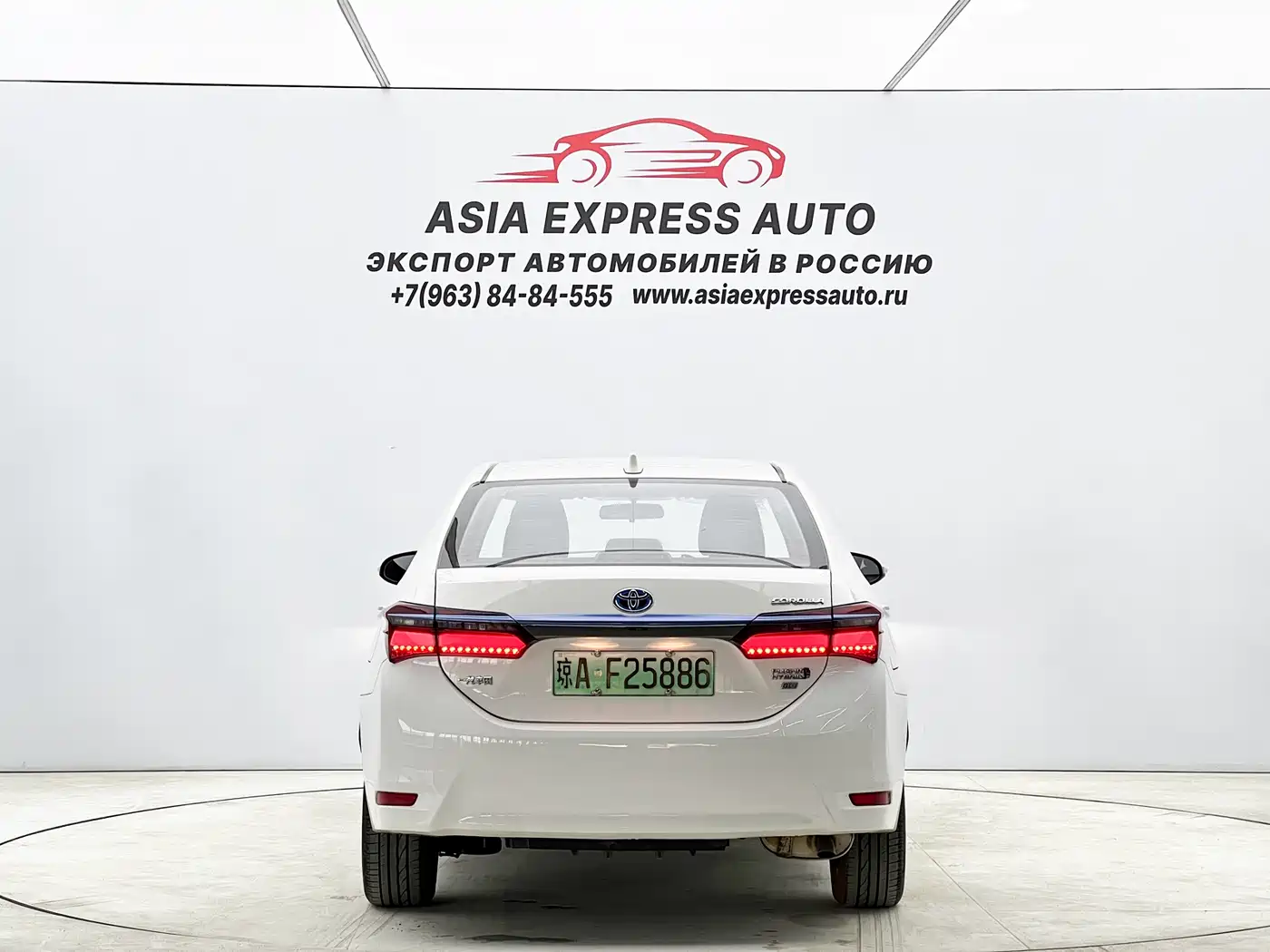 Toyota Corolla 2018 Hybrid 1.8L E-CVT Smart Edition фото 5