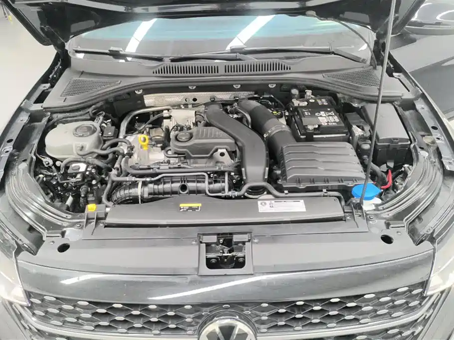 Volkswagen Lavida 2023 300TSI DSG Starlight Full Comfort Edition фото 10