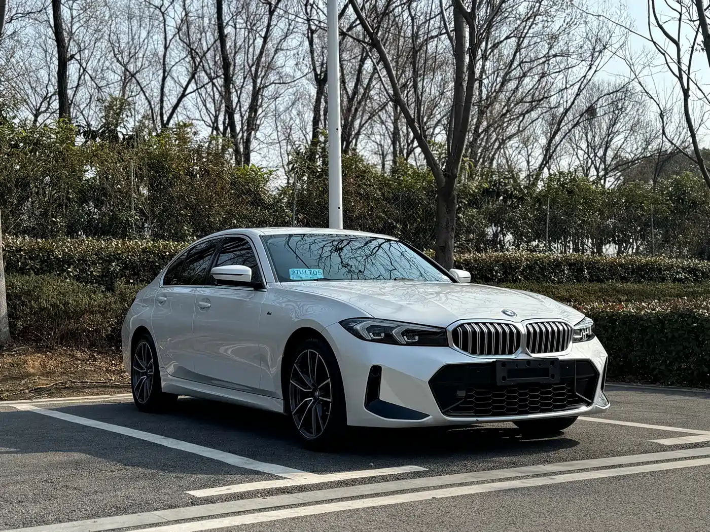 BMW 3 Series 2024 320i M Sport Package фото 3
