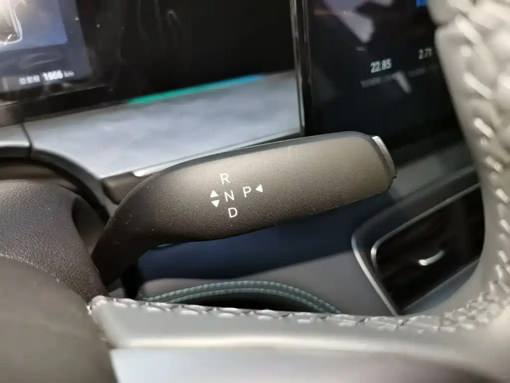 BYD Hai Shi 07 DM-i 2025 150 Pilot+ Edition фото 14