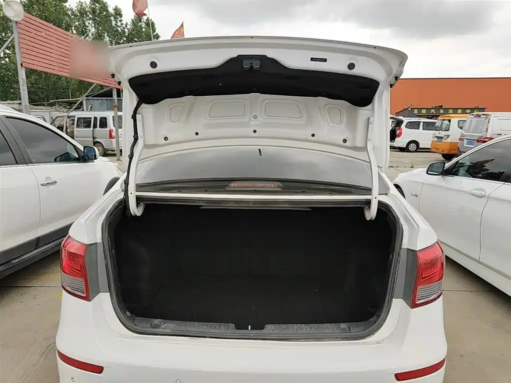 Kia K2 2015 Sedan 1.4L MT GLS фото 15