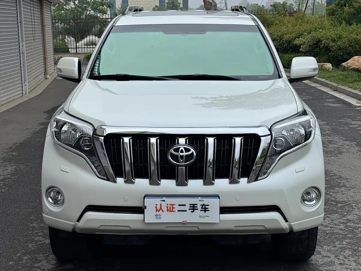 Toyota Prado 2016 3.5L Auto TX-L фото 2