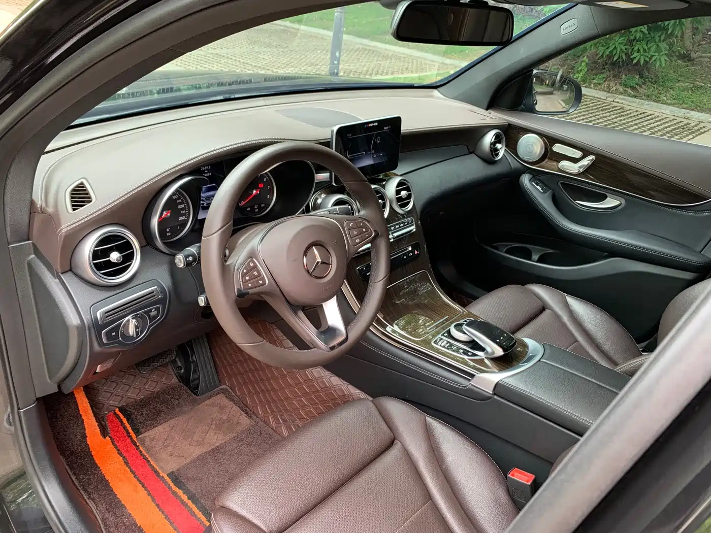 Mercedes-Benz GLC 2017 GLC 260 4MATIC Dynamic фото 3