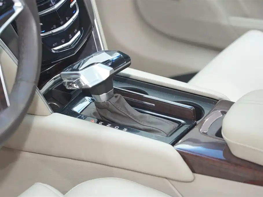 Cadillac XTS 2017 28T Technology фото 12