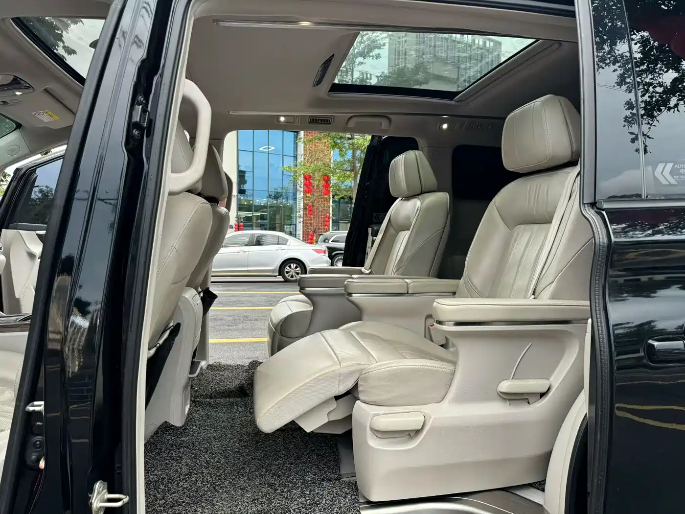 GAC Trumpchi Trumpchi M8 2018 320T Premium Edition фото 6
