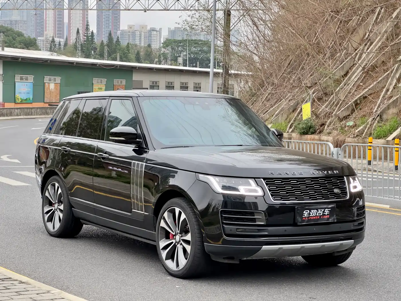 LAND ROVER RANGE ROVER