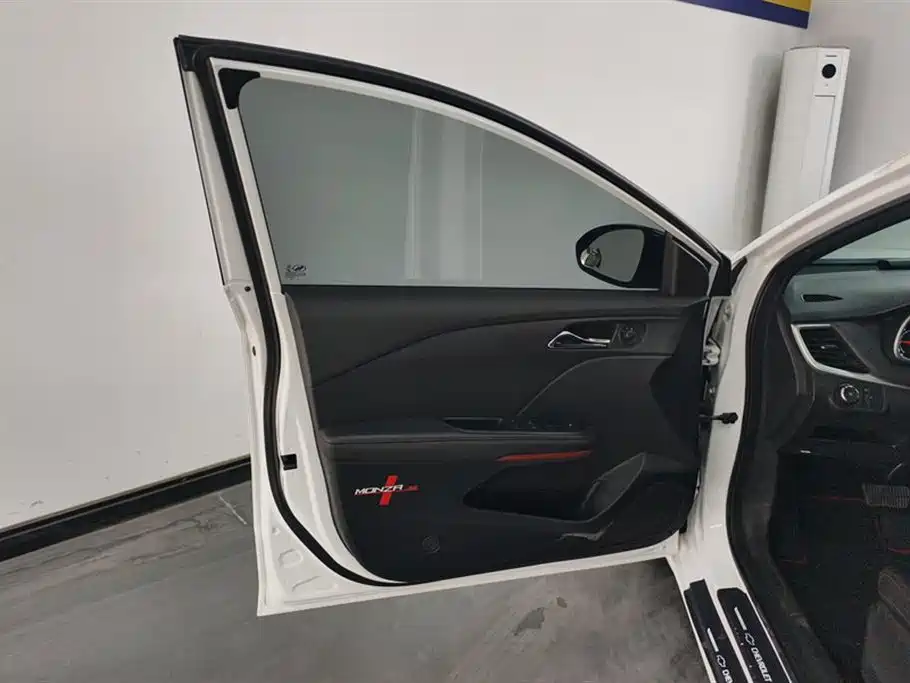 Chevrolet Monza 2022 Mild Hybrid RS 330T Automatic Comfort Edition фото 7