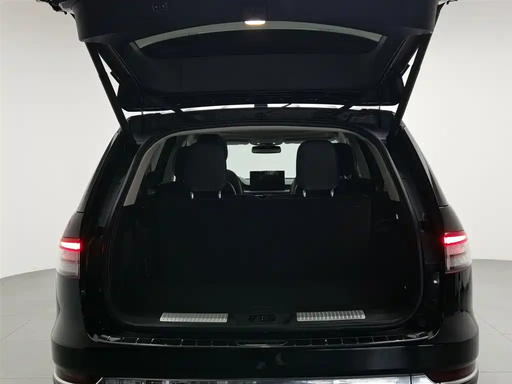 Lincoln Aviator 2023 3.0T V6 AWD Premium Cruise Edition 6-Seater фото 16