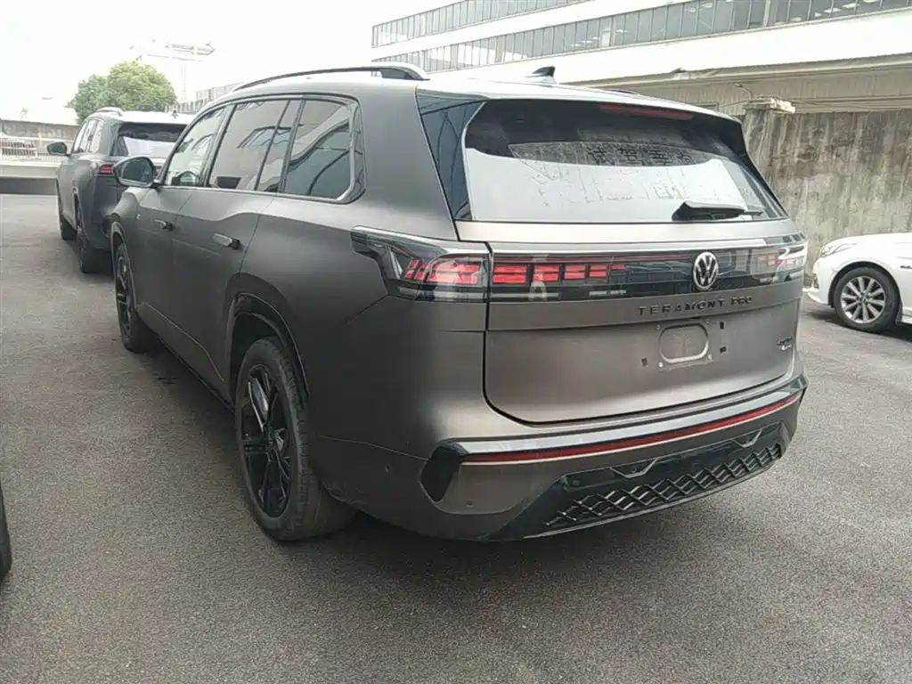 Volkswagen Teramont 2025 Teramont Pro 450TSI 4WD Summit Edition фото 5