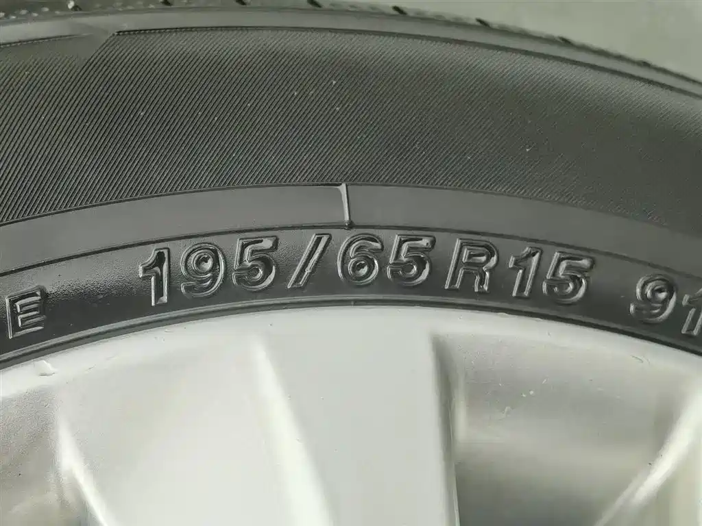 Toyota Corolla 2023 1.2T Pioneer Edition фото 24