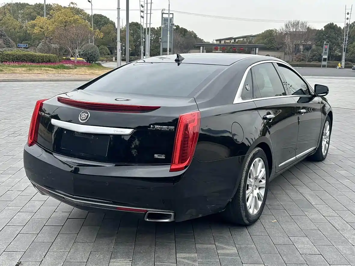 Photo 5 - Cadillac XTS