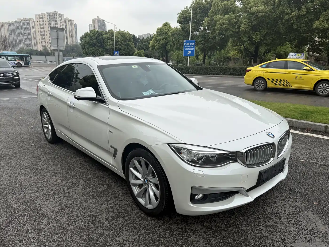 BMW 3 Series GT 2013 320i Style Design Package фото 3