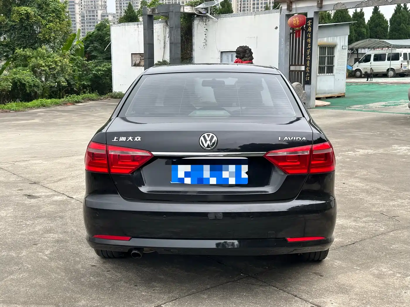 Volkswagen Lavida 2013 Facelift Classic 1.6L Automatic Comfort фото 24