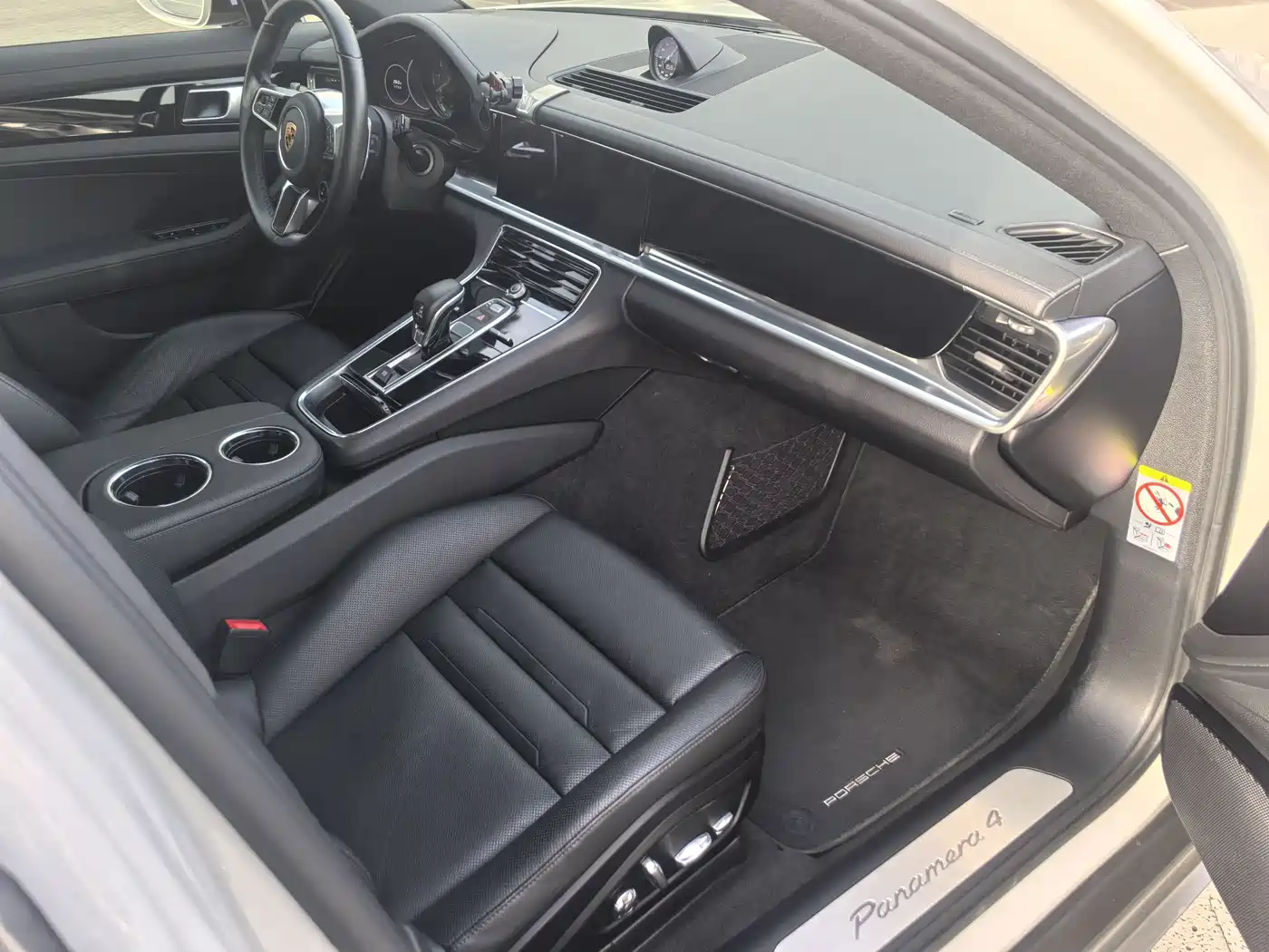 PORSCHE PANAMERA NEW ENERGY