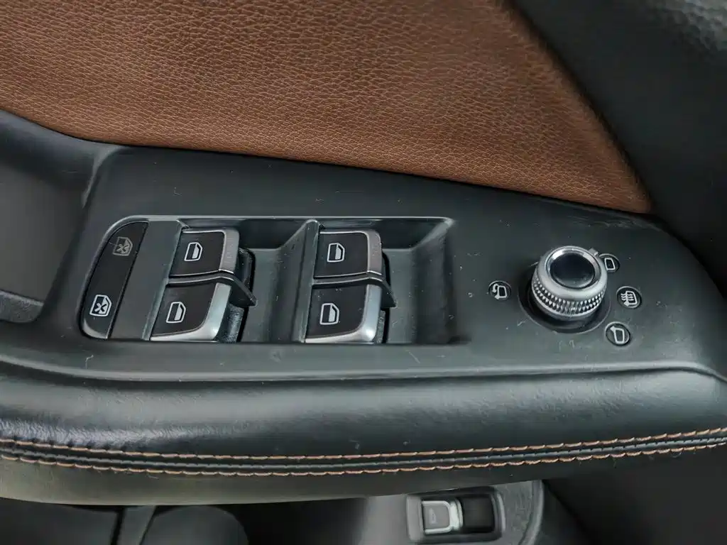 Audi Q5 2017 Plus 40 TFSI Technology фото 9