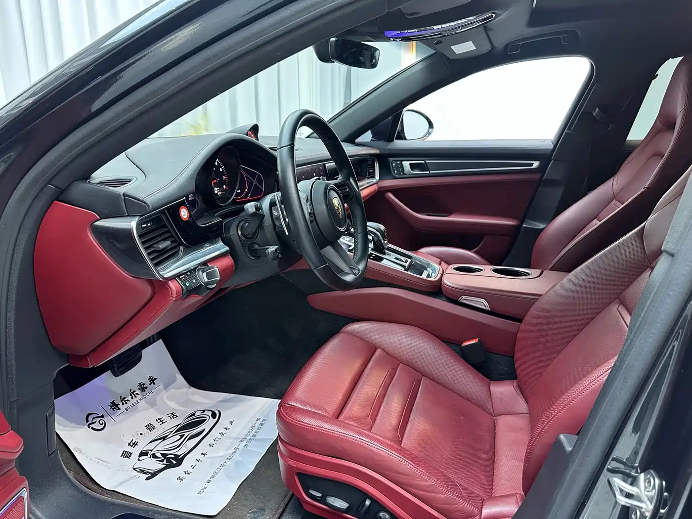 Porsche Panamera 2023 Panamera 2.9T Platinum Edition фото 17
