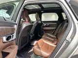 Photo 10 - Volvo V90