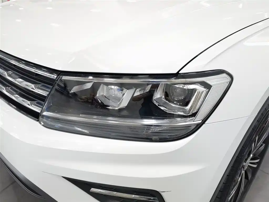 Volkswagen Tiguan L 2019 Facelift 330TSI Auto 2WD Panorama Comfort China VI фото 7