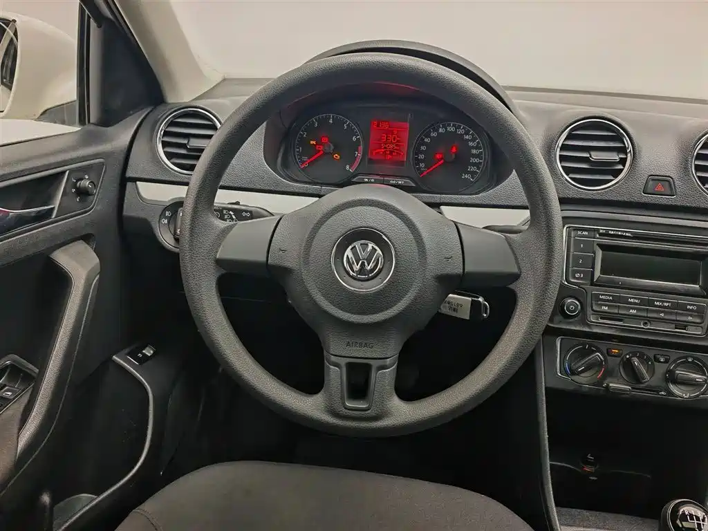 Volkswagen Jetta 2015 Value Edition 1.6L Manual Comfort фото 11