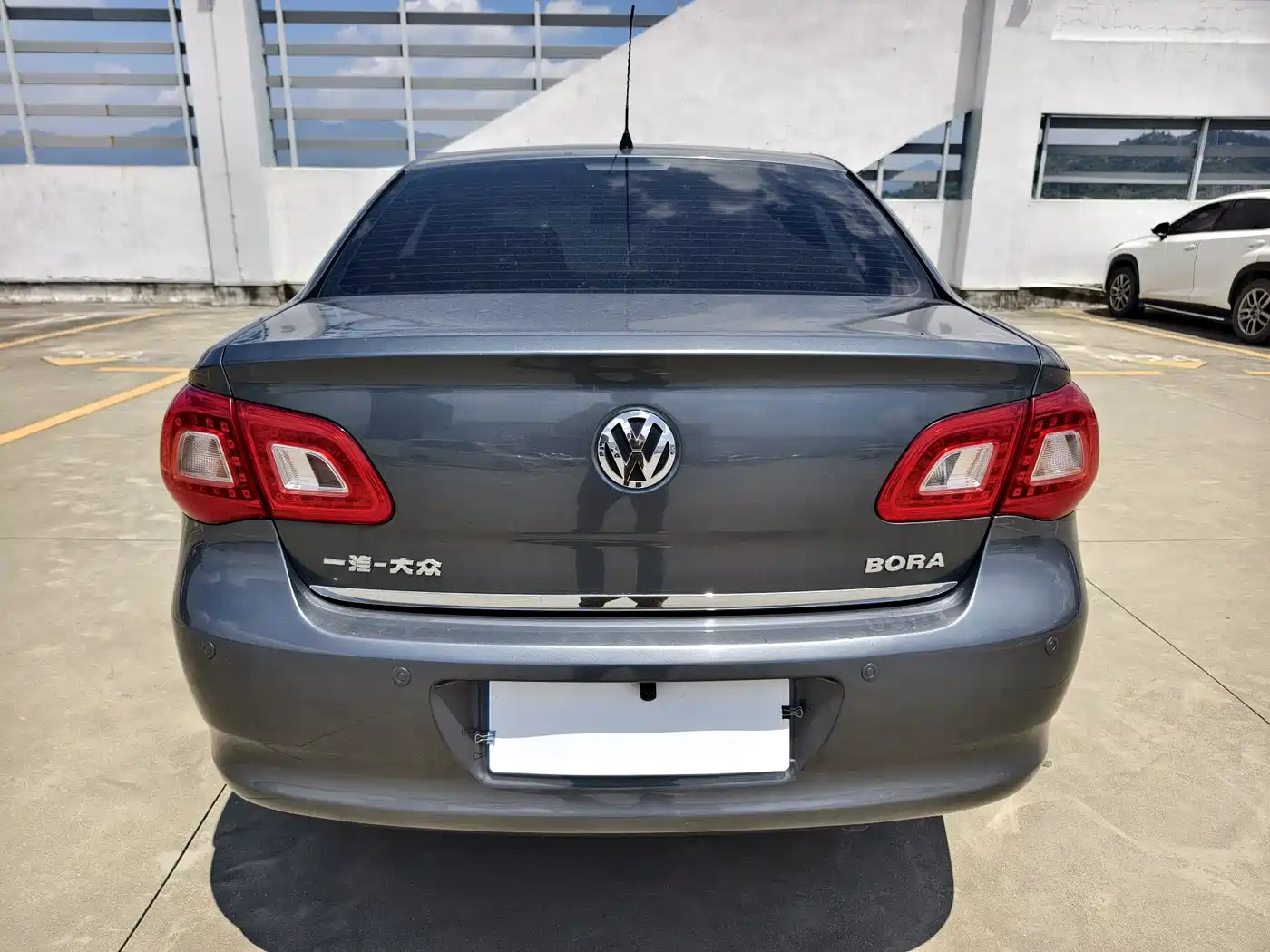 Volkswagen Bora 2008 Model 1.6L Automatic Fashion фото 4