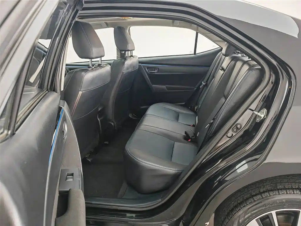 Toyota Levin 2018 185T CVT Premium Edition China V фото 15