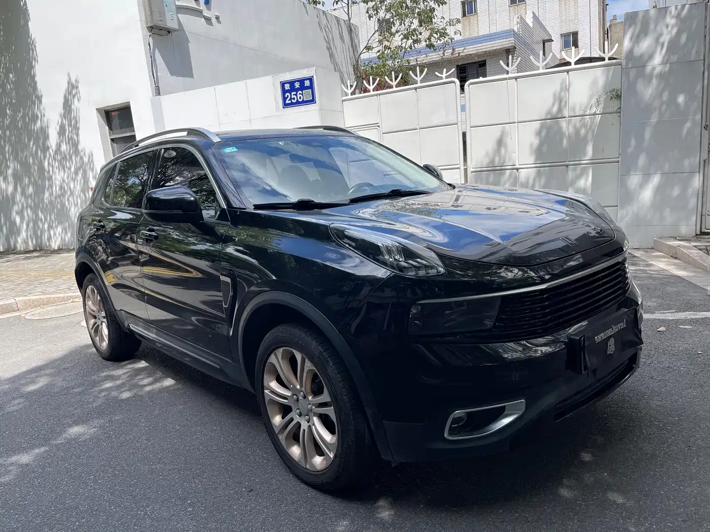 Lynk & Co 01 2017 2.0T 2WD Pro Version фото 3