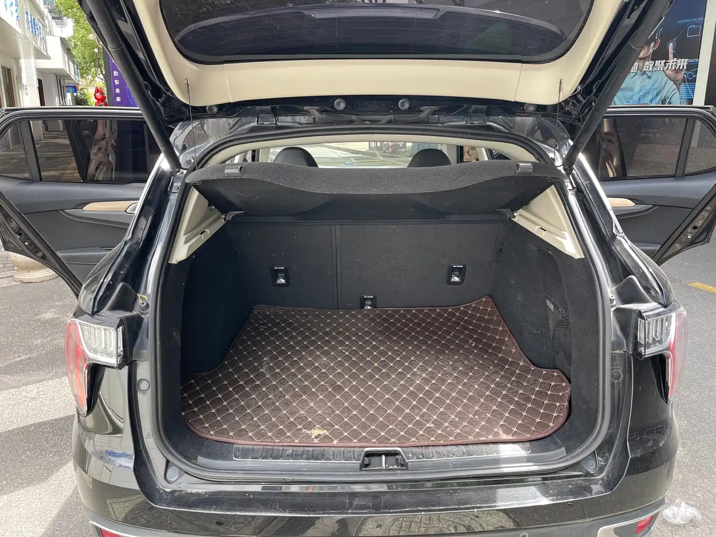 Lynk & Co 01 2017 2.0T 2WD Pro Version фото 15
