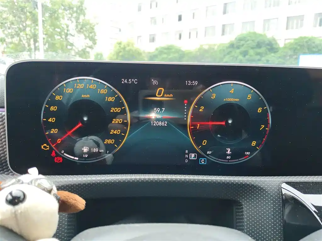Mercedes-Benz A-Class 2019 Facelift A 200 L Sports Sedan фото 8