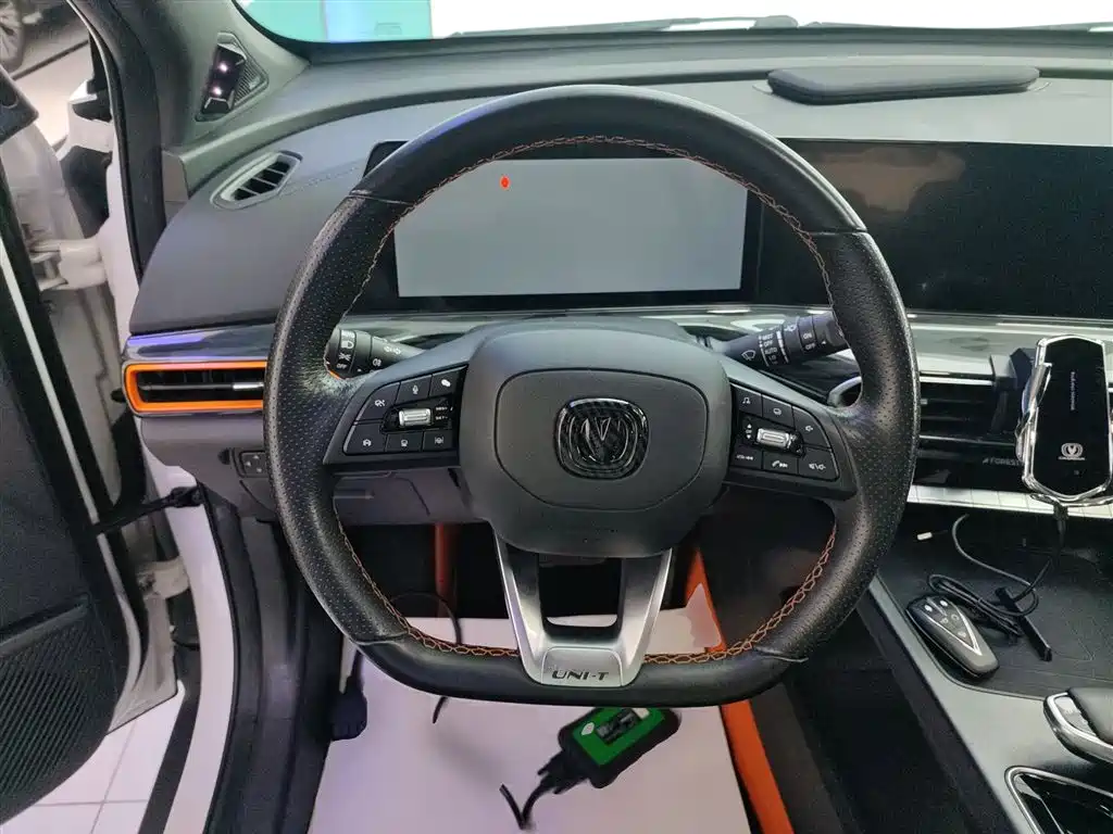 CHANGAN UNI-T