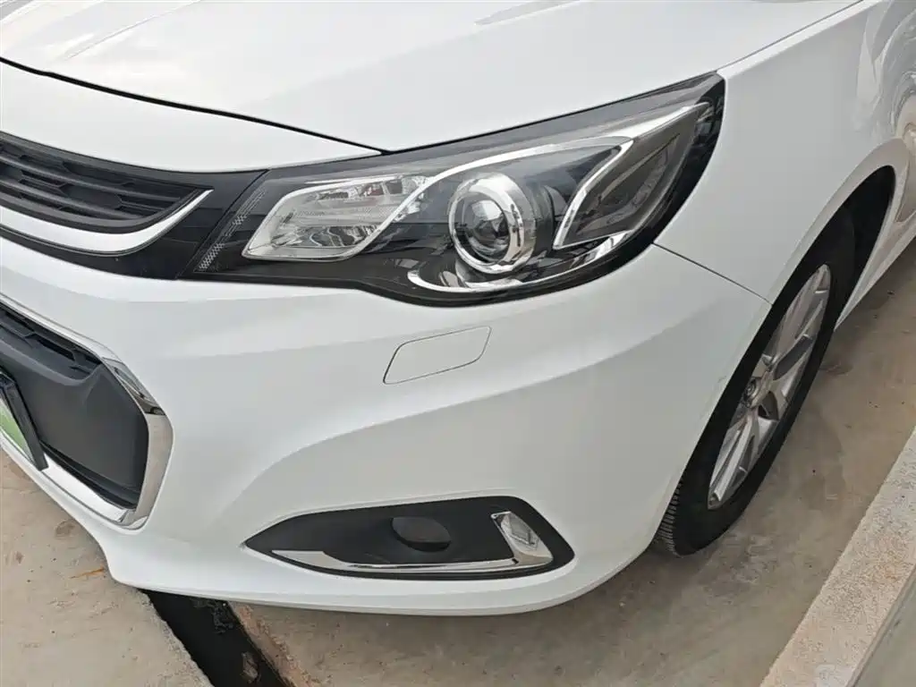 Chevrolet Malibu 2017 1.5T Automatic Luxury Edition фото 24