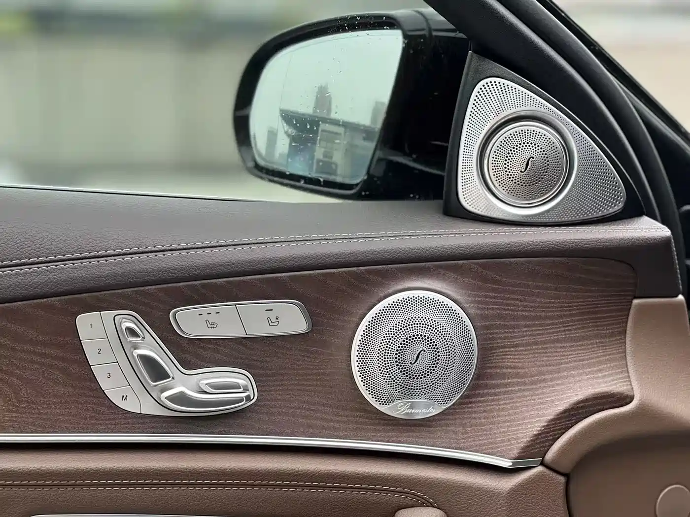 Mercedes-Benz E-Class 2020 E 300 L Luxury Model фото 8