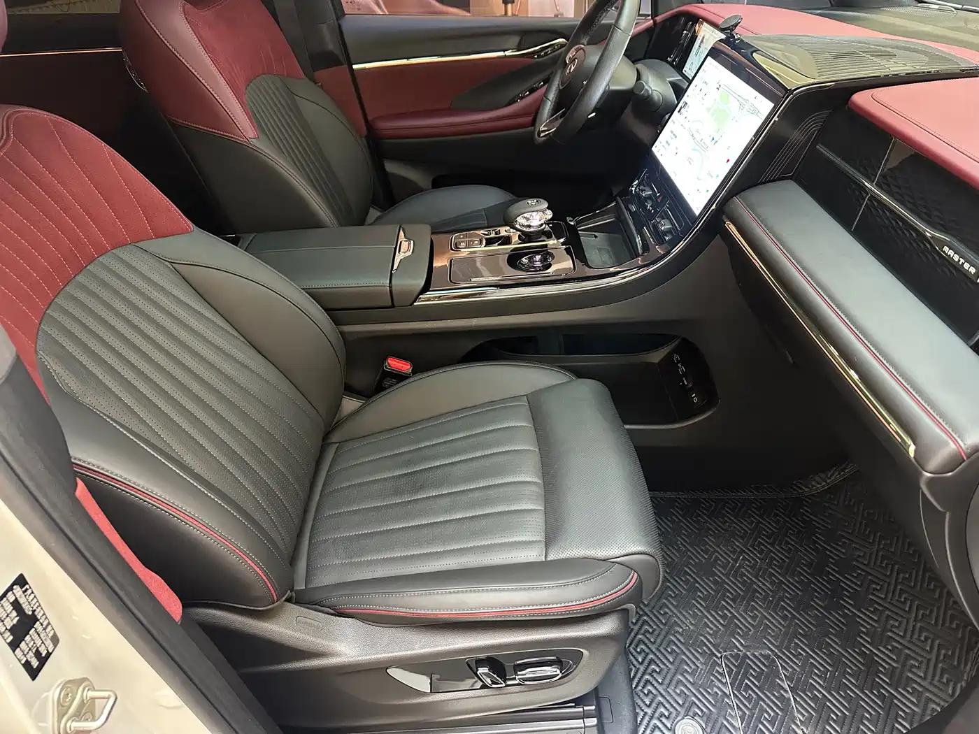 GAC Trumpchi Trumpchi M8 2023 Model Master Series Hybrid Royal Edition фото 10