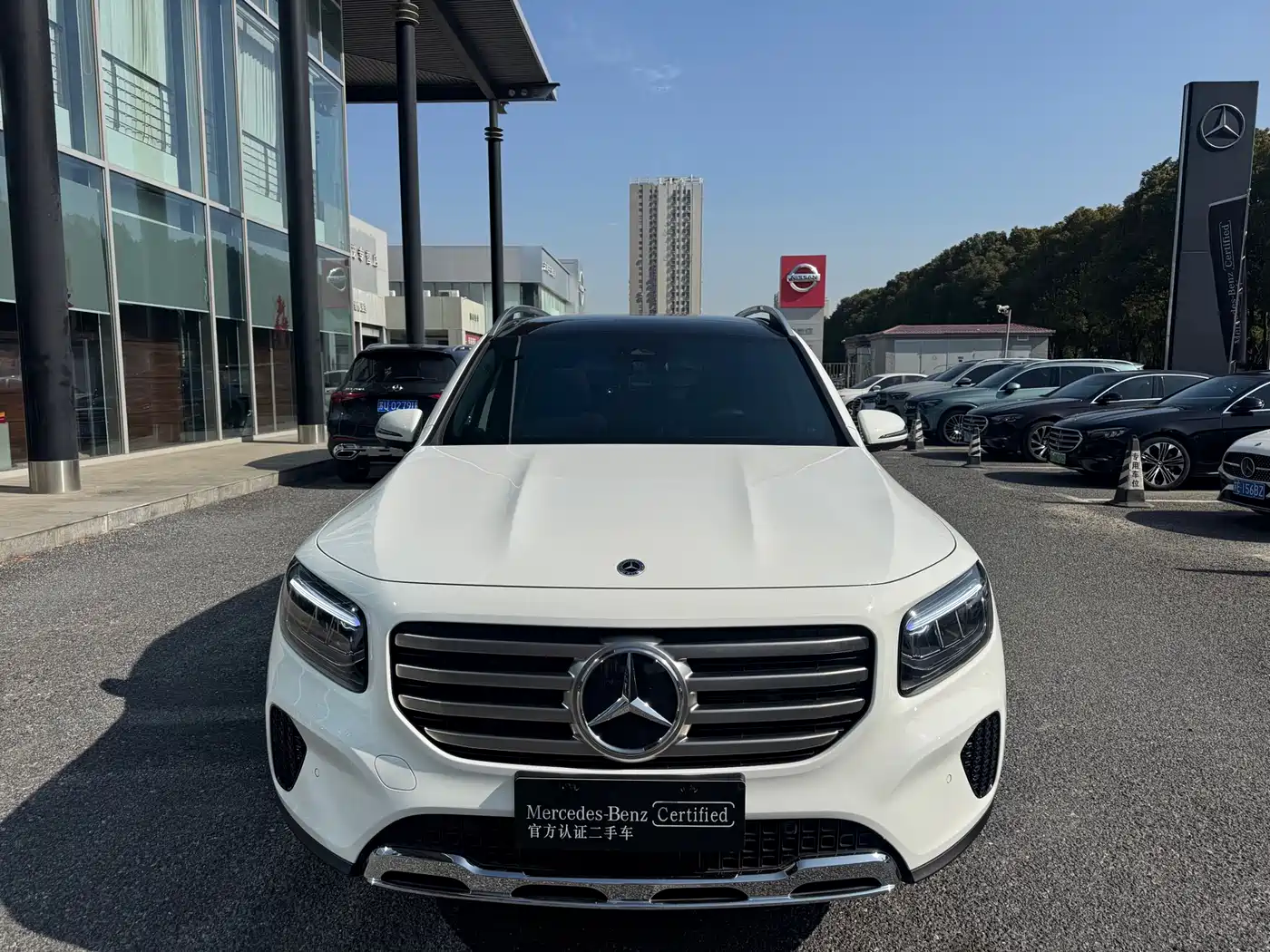 MERCEDES-BENZ GLB