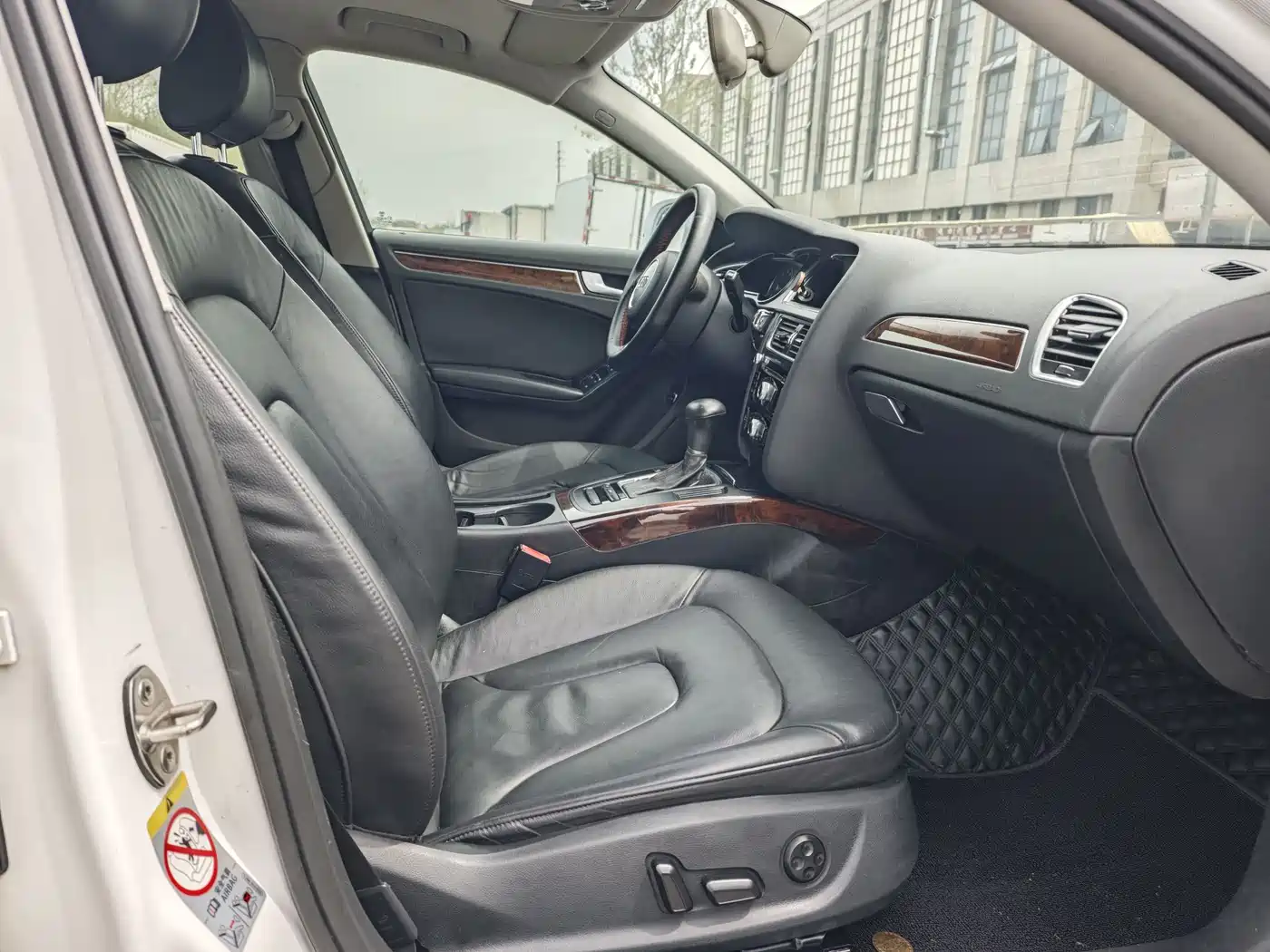 Audi A4L 2013 35 TFSI Automatic Comfort фото 8