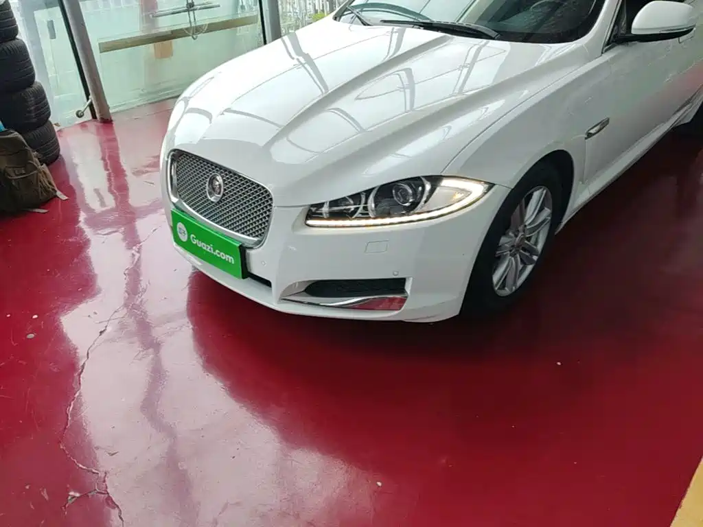 Jaguar XF 2016 2015 XF 2.0T Sportbrake Elegance Edition