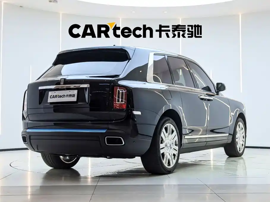 Фото 32 - Rolls-Royce Cullinan