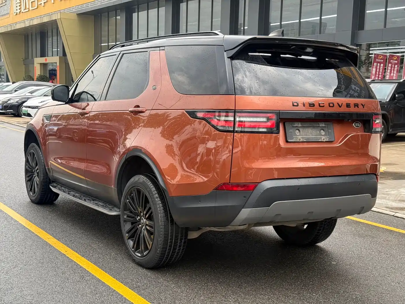 Land Rover Discovery 2017 3.0 SC V6 HSE фото 9