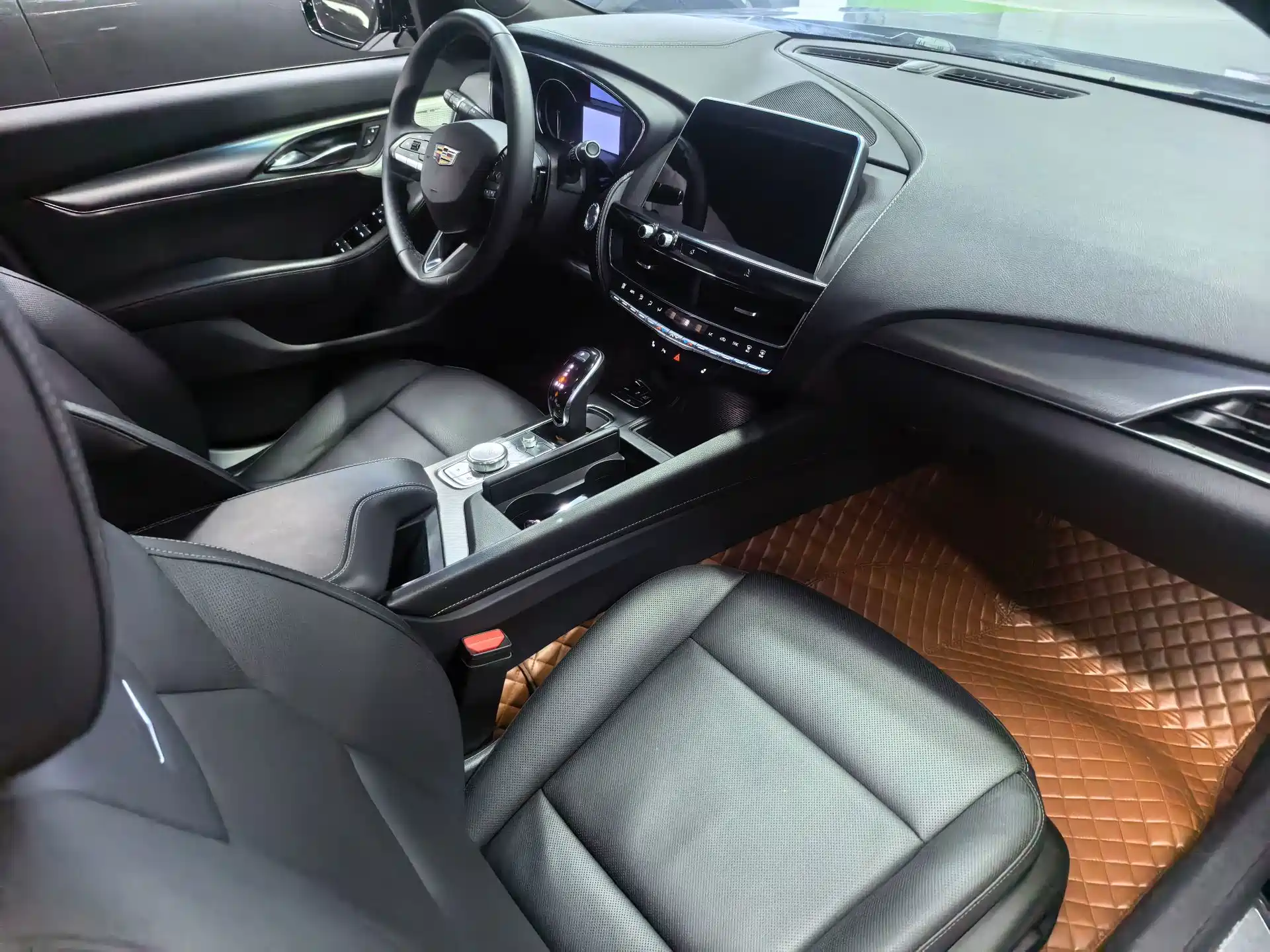 Photo 4 - Cadillac CT5