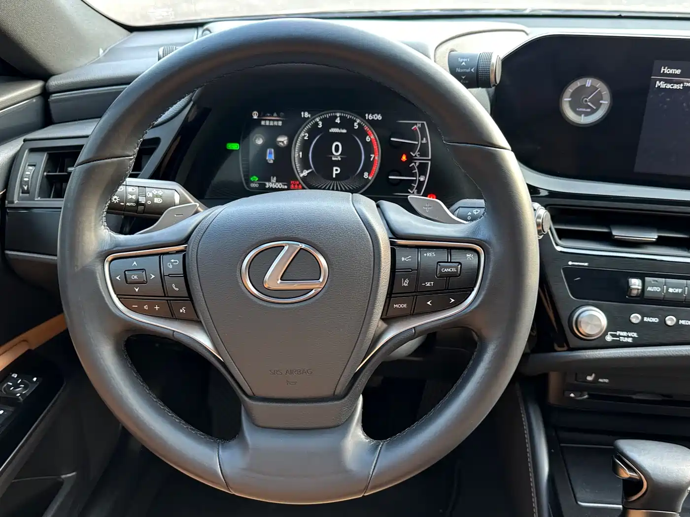 Lexus ES 2021 300h Excellence Edition фото 8